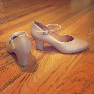 So Danca Character Shoes Size 6.5